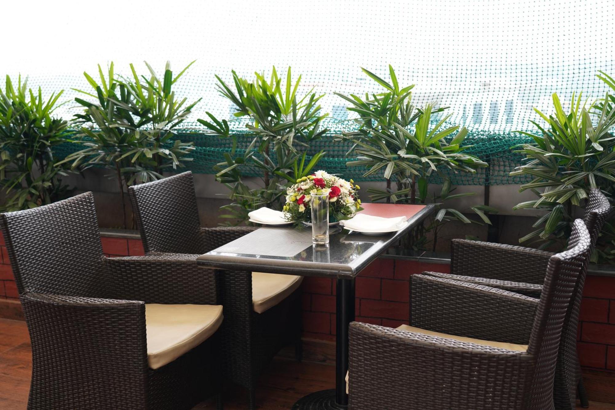 Fortune Select Jp Cosmos, Bengaluru - Member Itc Hotels' Group Kültér fotó