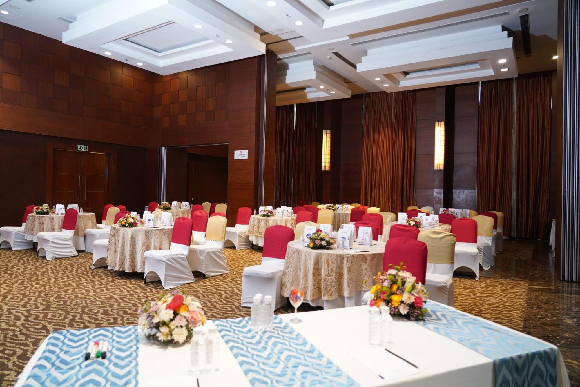 Fortune Select Jp Cosmos, Bengaluru - Member Itc Hotels' Group Kültér fotó